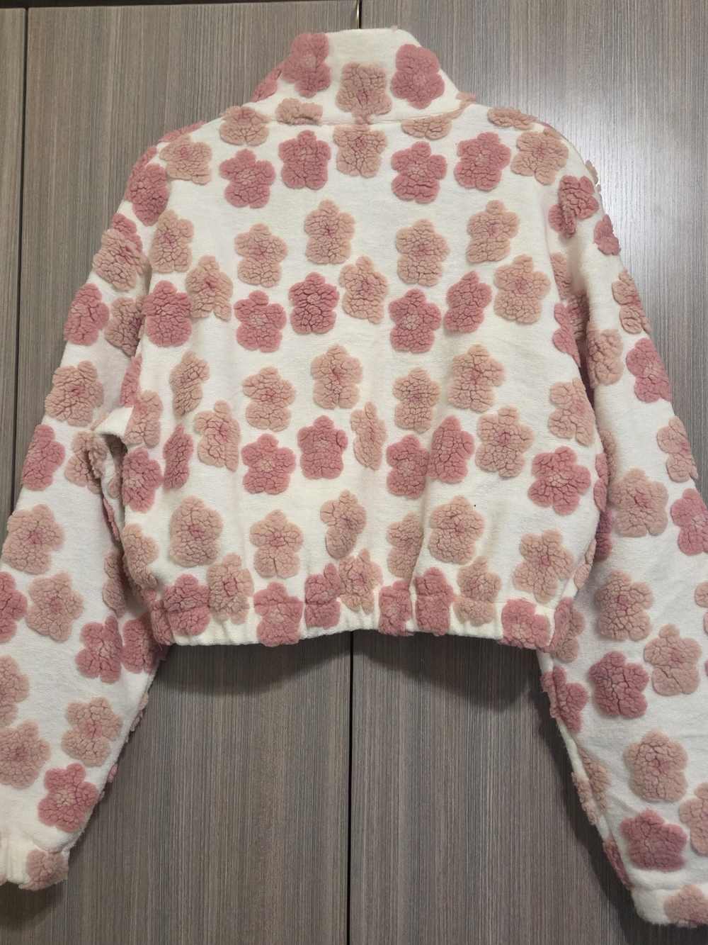 NWOT Cropped Floral Sherpa Zip Up Jacket - Picture 2 of 8